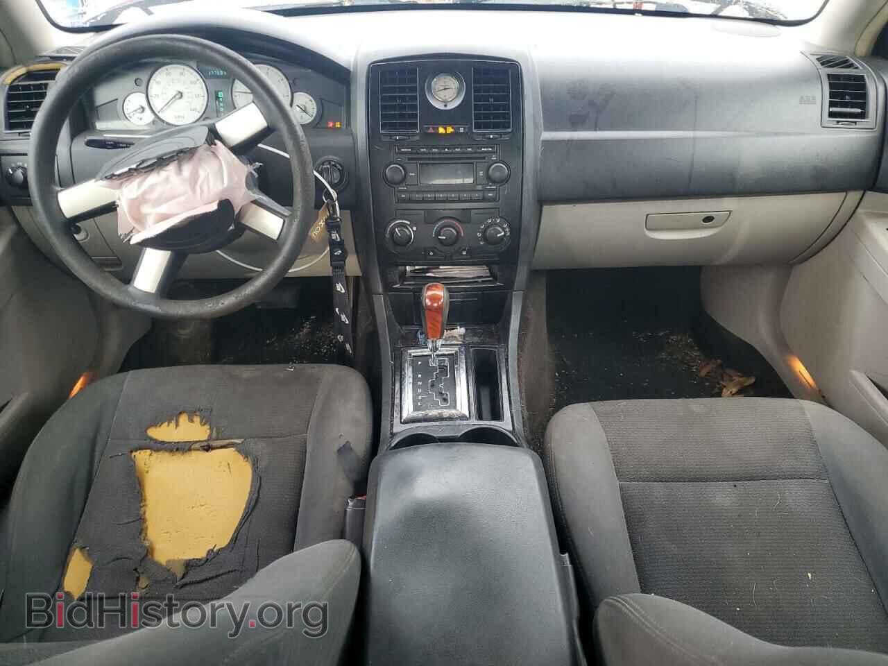 2005 CHRYSLER 300 - VIN: 2C3JA43R25H615076 - Фото 8