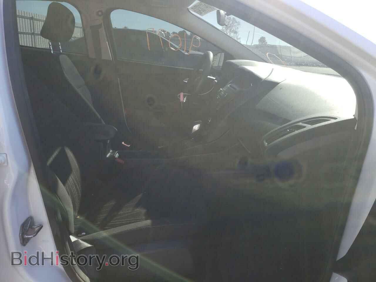 2016 FORD FOCUS - VIN: 1FADP3F20GL331795 - Фото 5