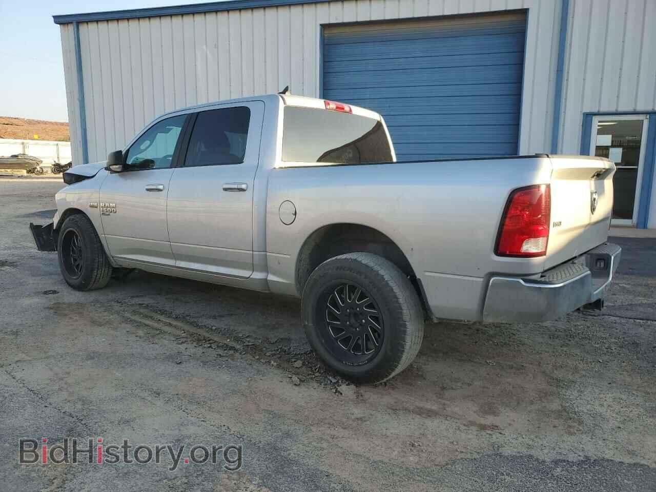 2019 RAM 1500 - VIN: 1C6RR6LT0KS552117 - Фото 2