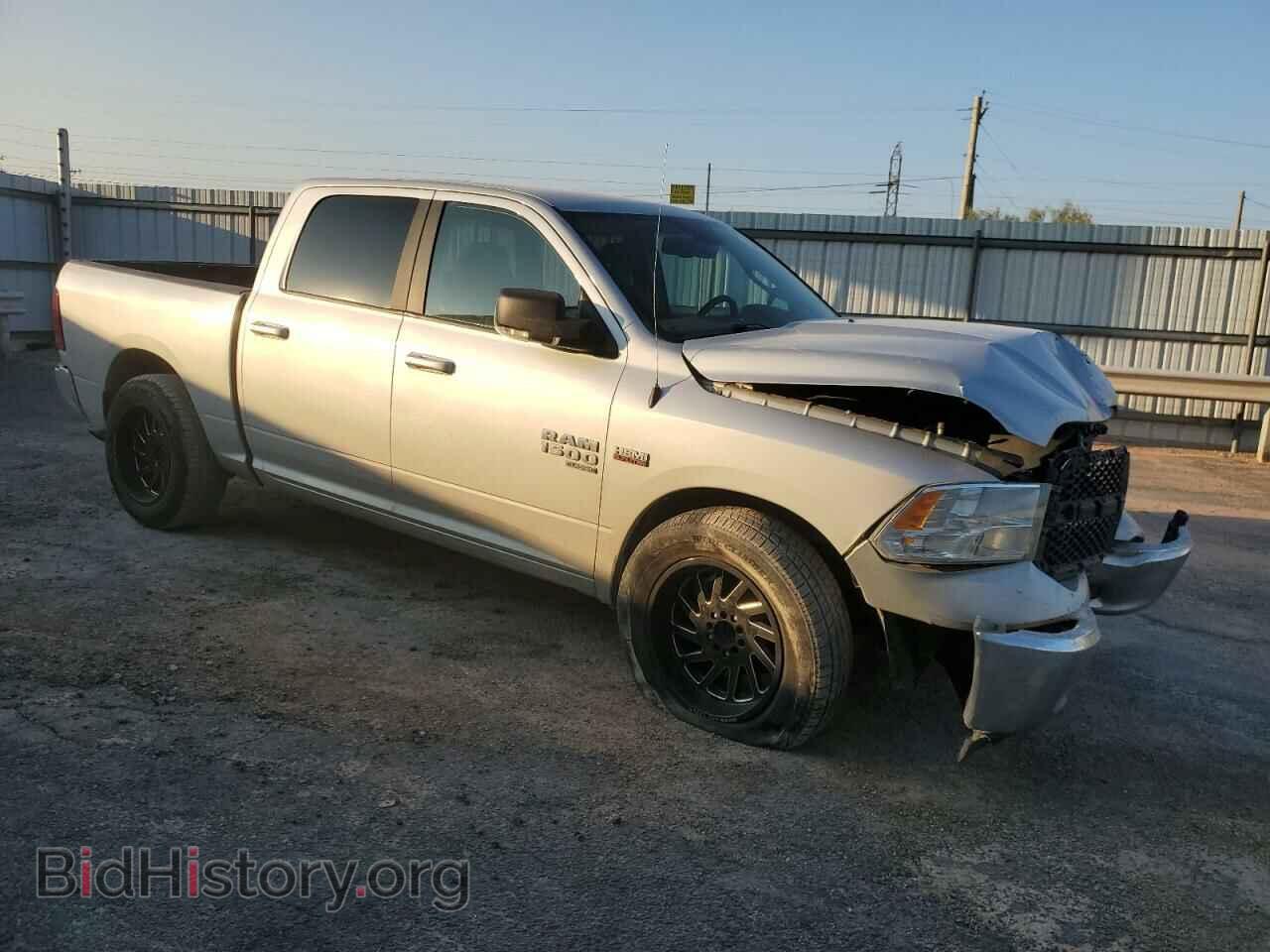 2019 RAM 1500 - VIN: 1C6RR6LT0KS552117 - Фото 4