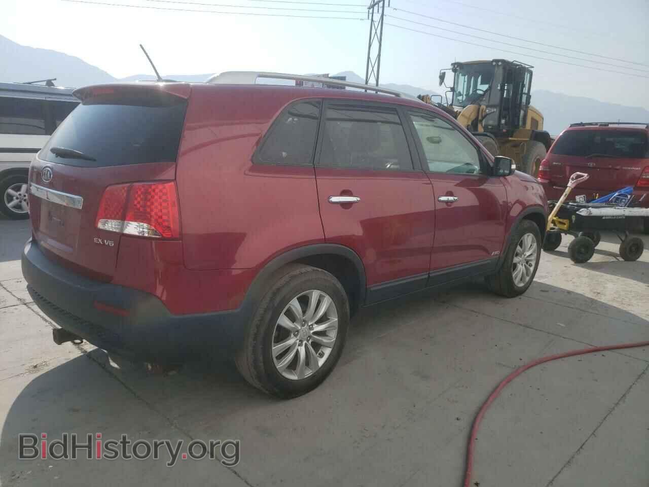 2011 KIA SORENTO - VIN: 5XYKUDA2XBG038403 - Фото 3