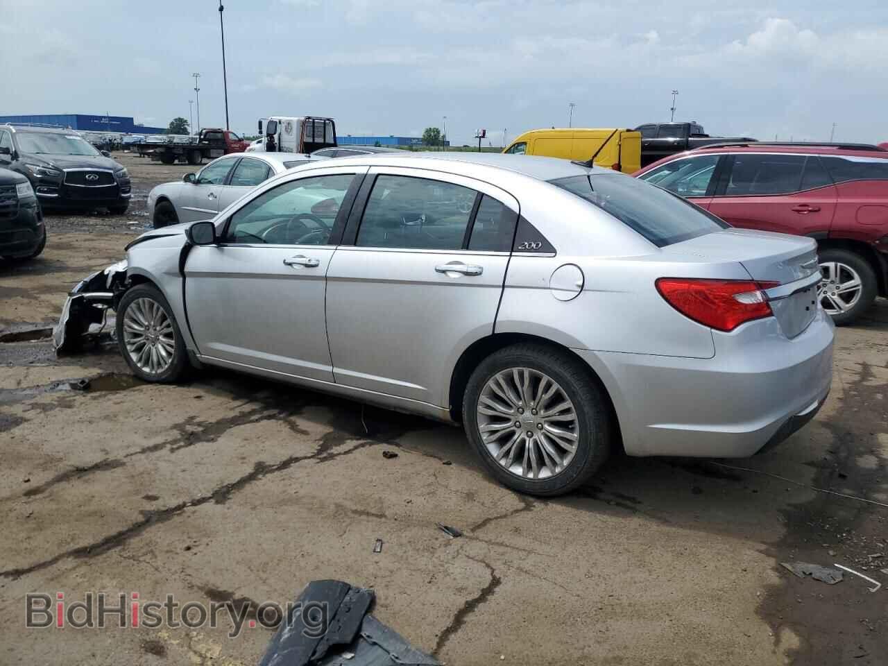 2012 CHRYSLER 200 - VIN: 1C3CCBCB9CN330082 - Фото 2