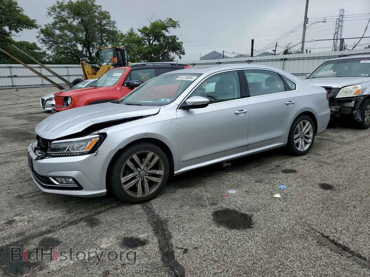 Фотография 1VWGT7A39HC057859 - VOLKSWAGEN PASSAT 2017