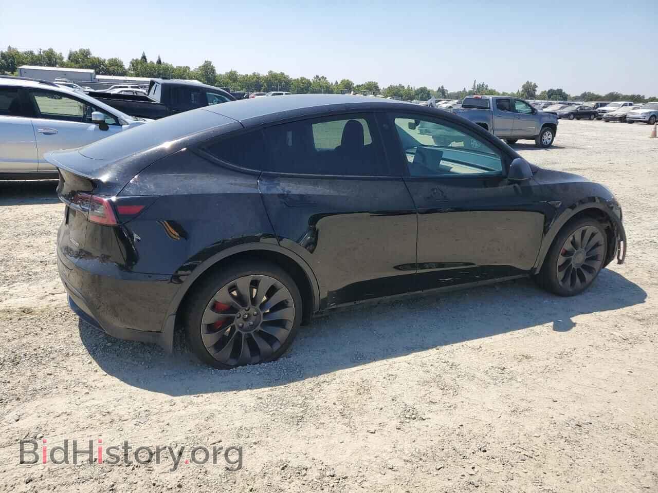 2022 TESLA MODEL Y - VIN: 7SAYGDEF2NF350115 - Фото 3