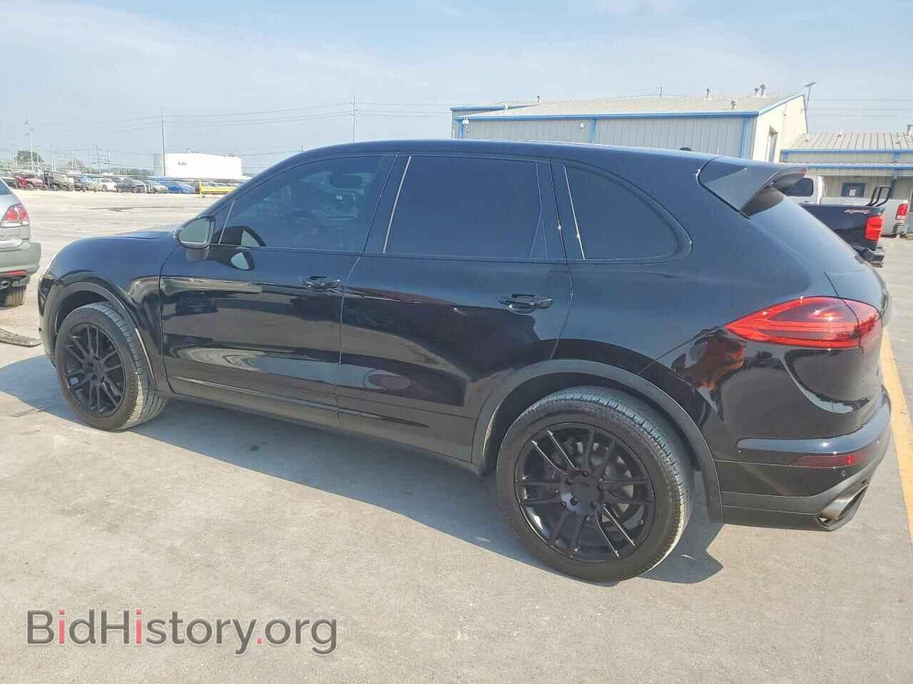 2016 PORSCHE CAYENNE - VIN: WP1AA2A2XGLA04092 - Photo 2
