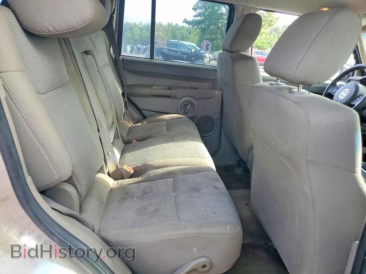 2007 JEEP COMMANDER - VIN: 1J8HH48K97C607752 - Photo 10