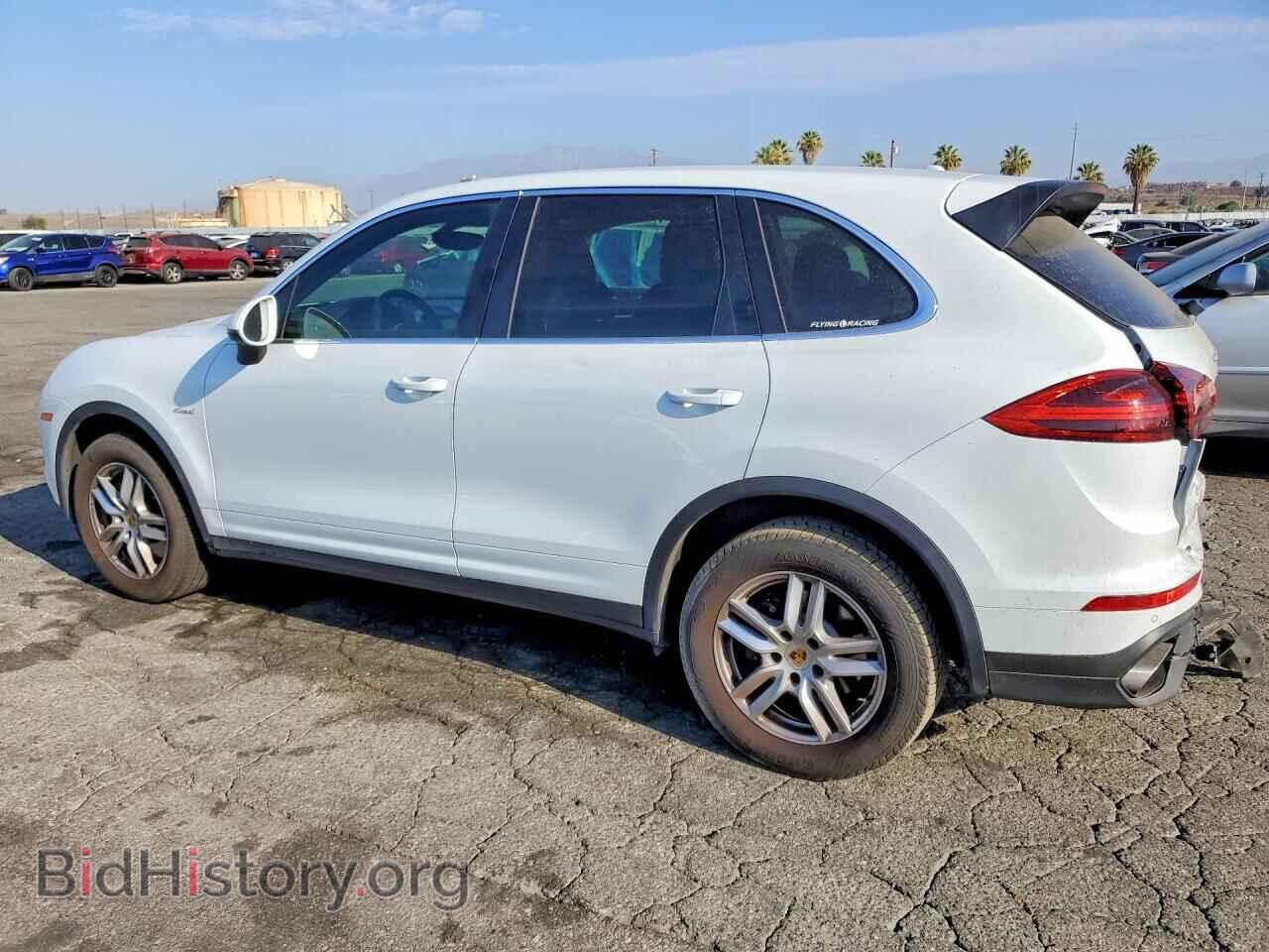 2016 PORSCHE CAYENNE - VIN: WP1AF2A20GKA41613 - Фото 2