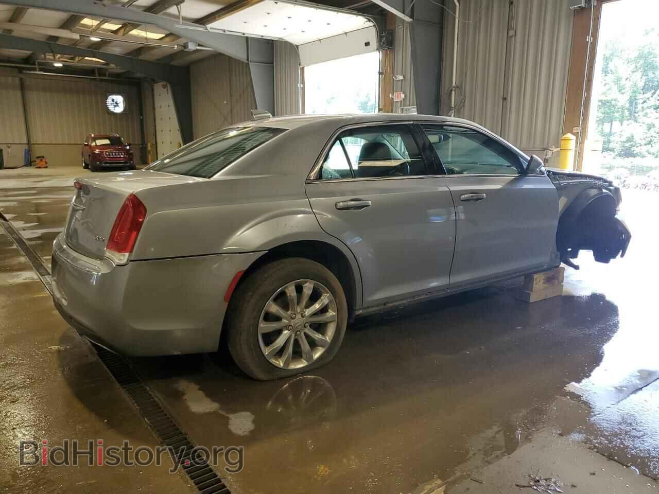 2016 CHRYSLER 300 - VIN: 2C3CCARG7GH274171 - Фото 3