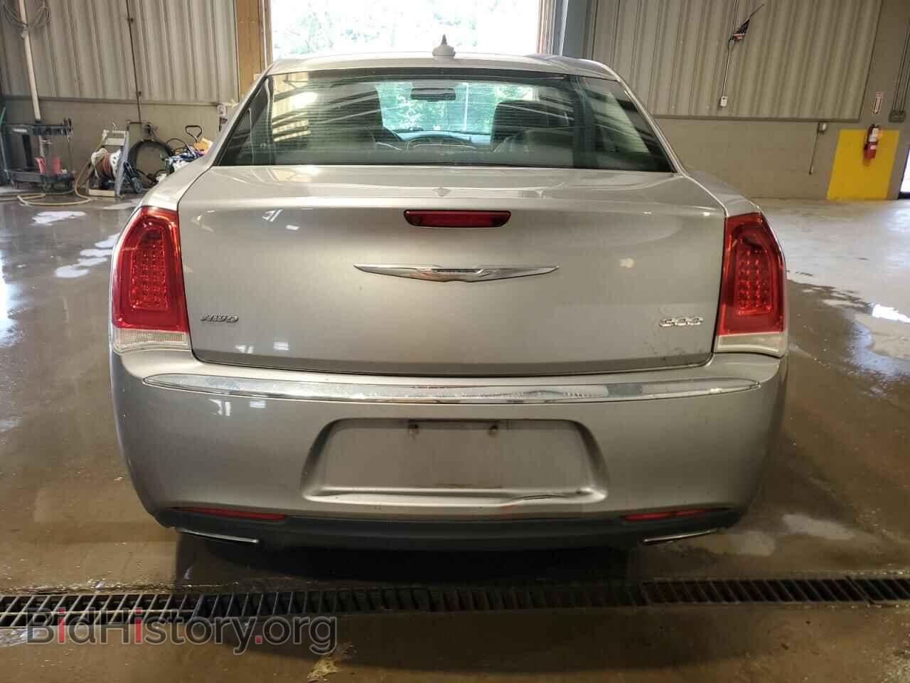 2016 CHRYSLER 300 - VIN: 2C3CCARG7GH274171 - Фото 6