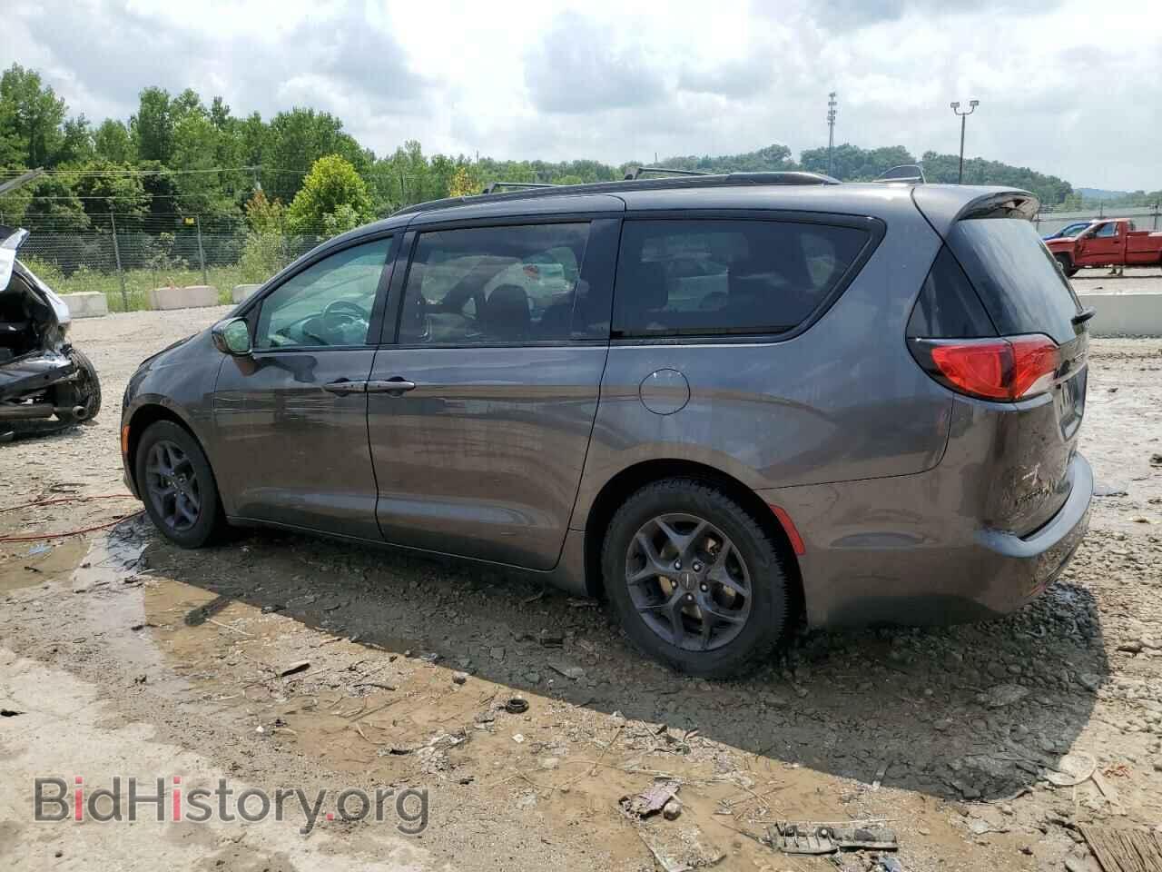 2018 CHRYSLER PACIFICA - VIN: 2C4RC1FG1JR306169 - Фото 2