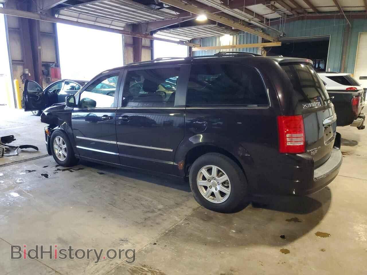 2010 CHRYSLER MINIVAN - VIN: 2A4RR5D15AR240059 - Фото 2