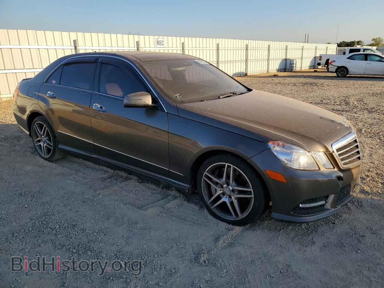 2013 MERCEDES-BENZ E-CLASS - VIN: WDDHF9BB9DA692091 - Photo 4
