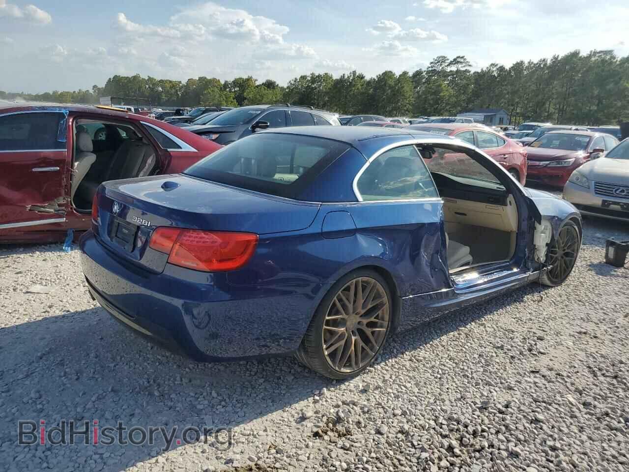 2012 BMW 3 SERIES - VIN: WBADW3C51CE823050 - Фото 3