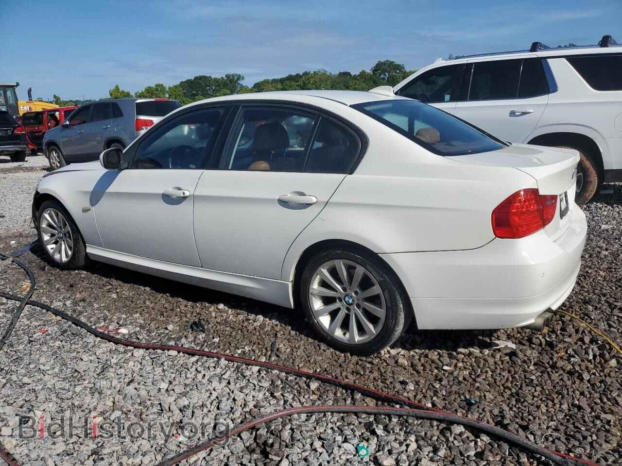 2011 BMW 3 SERIES - VIN: WBAPH7C59BA801902 - Фото 2
