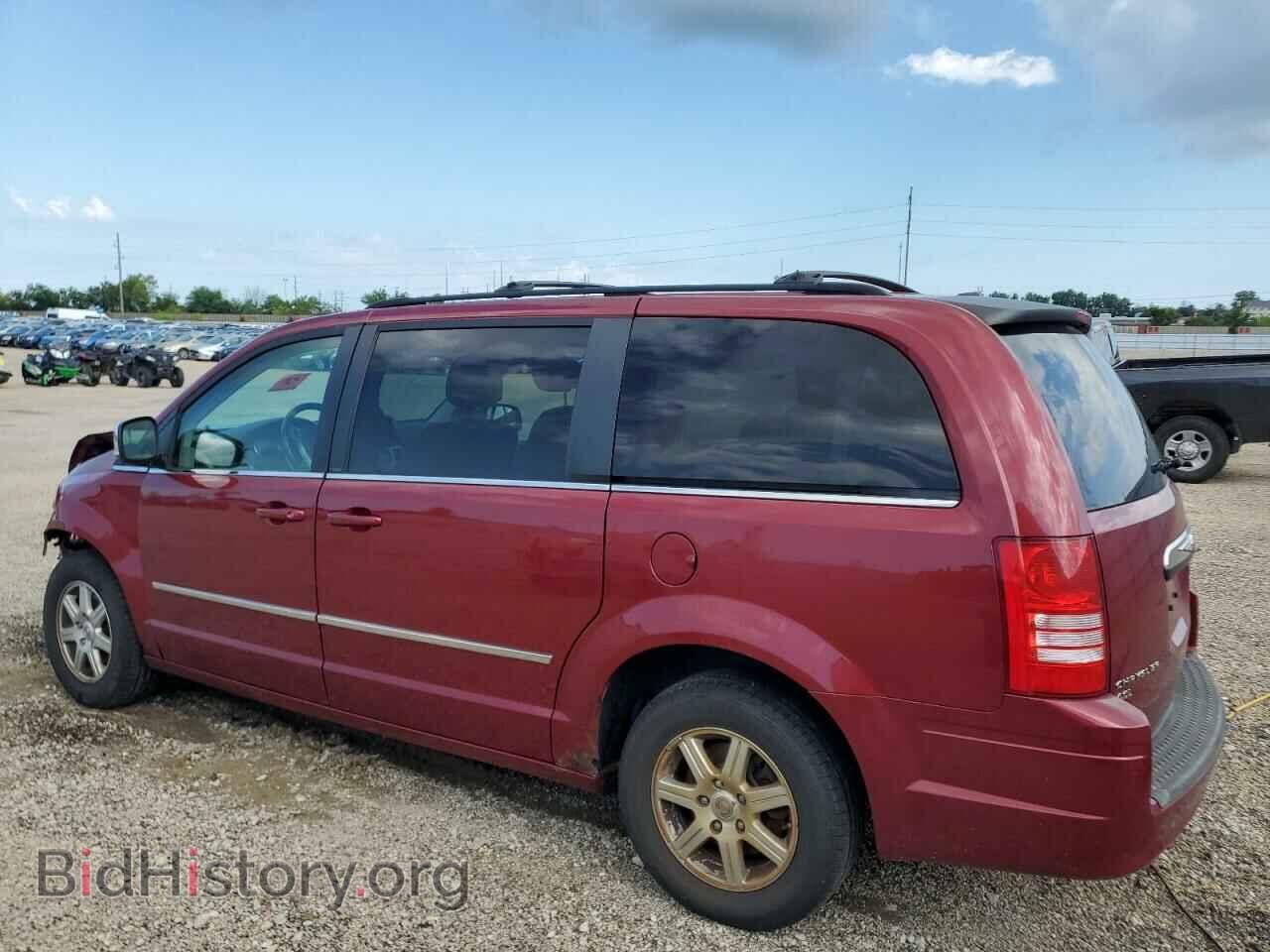 2010 CHRYSLER MINIVAN - VIN: 2A4RR8DX4AR366581 - Photo 2