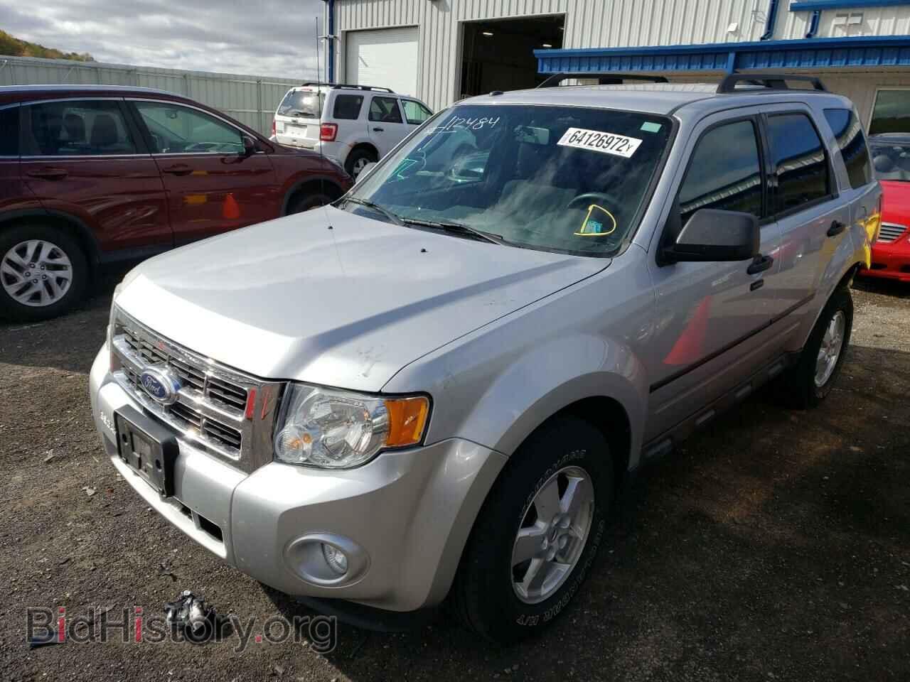 2010 FORD ESCAPE - VIN: 1FMCU9D73AKB94831 - Фото 2