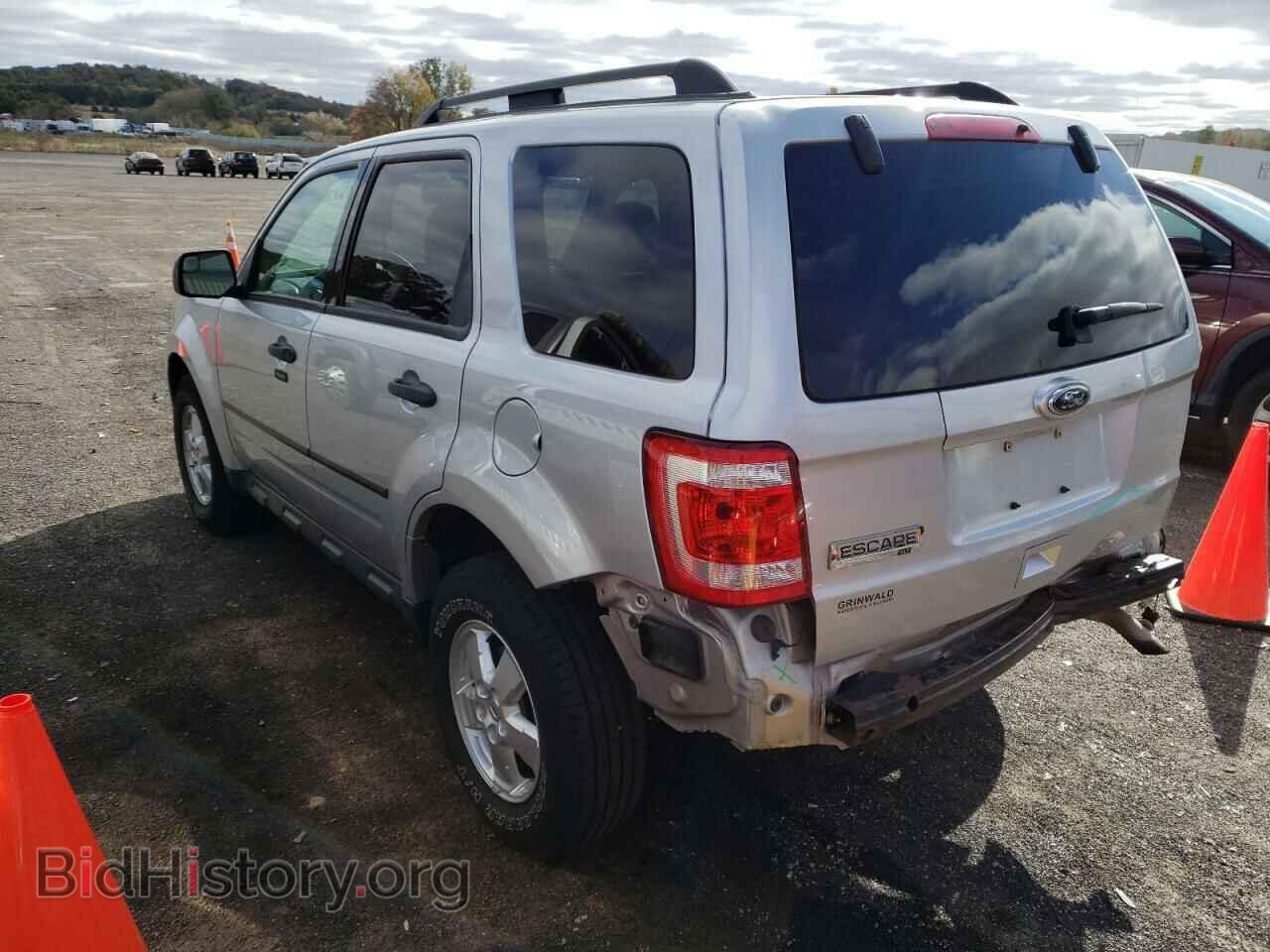 2010 FORD ESCAPE - VIN: 1FMCU9D73AKB94831 - Фото 3