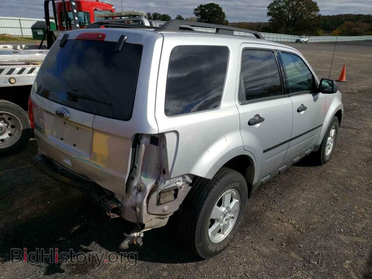 2010 FORD ESCAPE - VIN: 1FMCU9D73AKB94831 - Фото 4