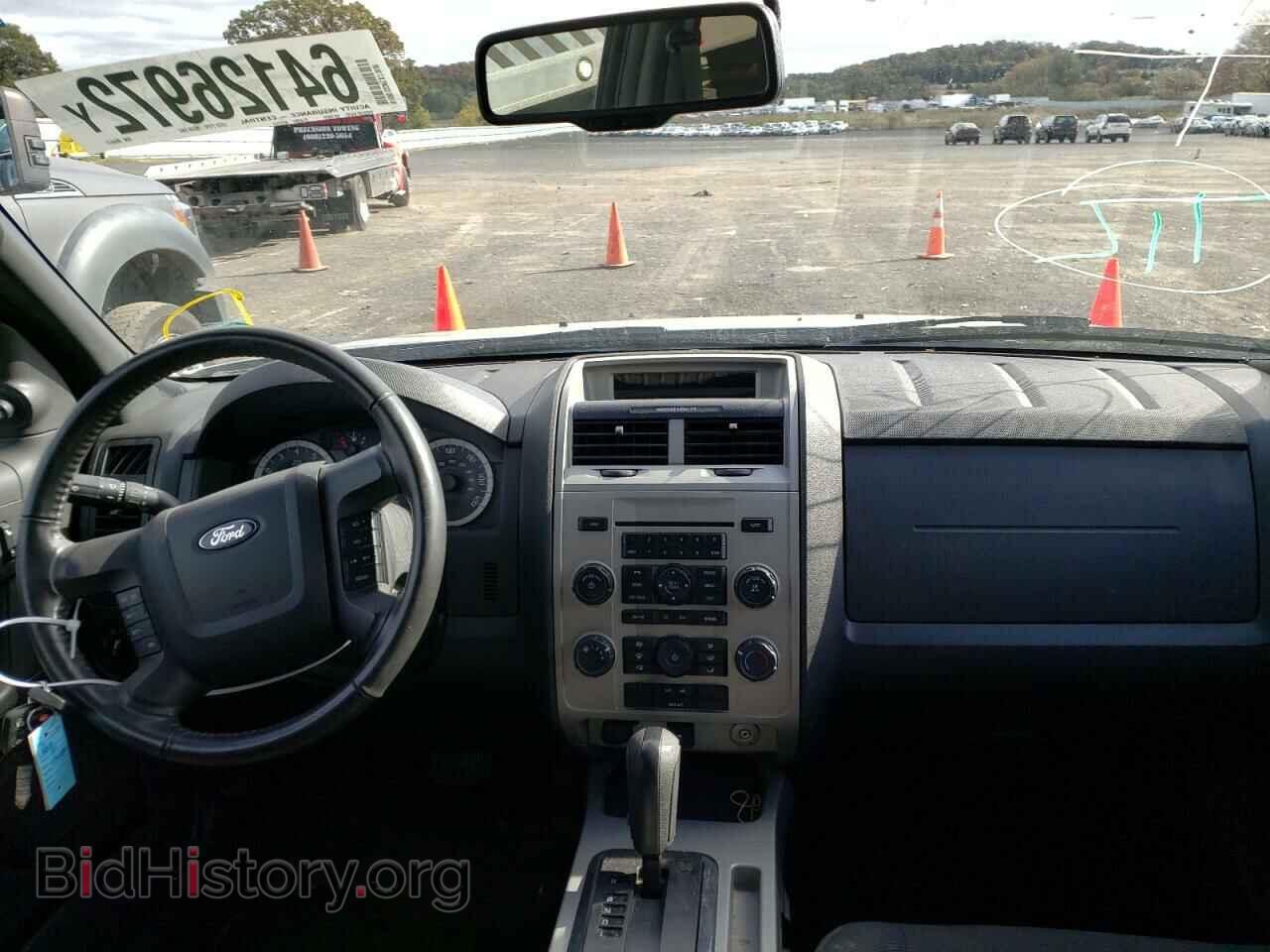 2010 FORD ESCAPE - VIN: 1FMCU9D73AKB94831 - Фото 9