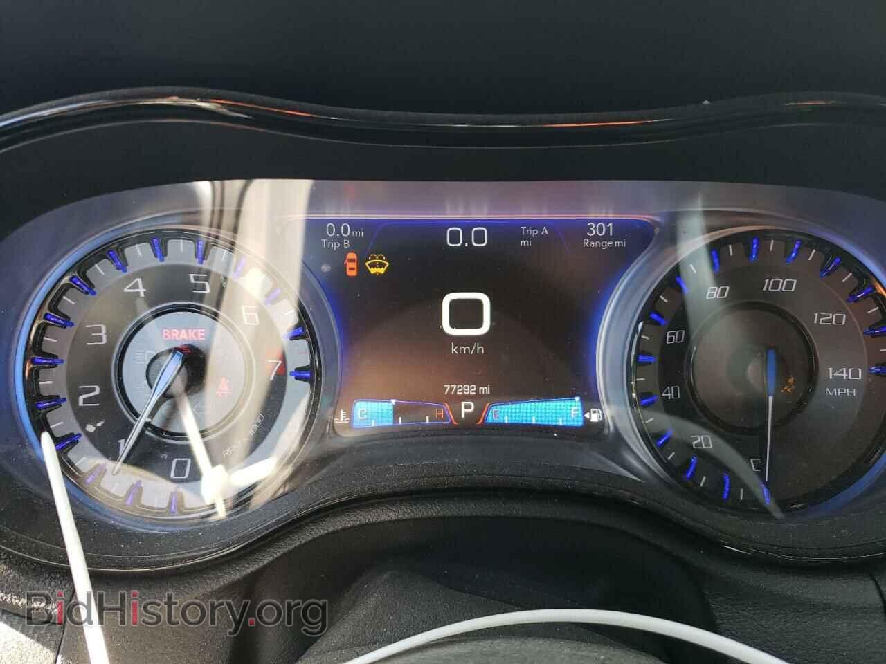 2016 CHRYSLER 300 - VIN: 2C3CCAGG7GH176096 - Photo 9