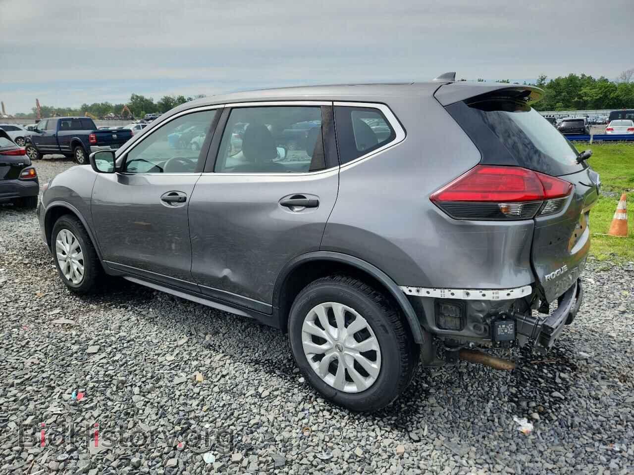 2017 NISSAN ROGUE - VIN: KNMAT2MV3HP573698 - Фото 2