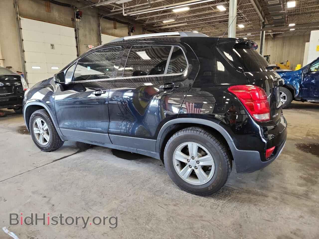 2018 CHEVROLET TRAX - VIN: 3GNCJPSB6JL294730 - Фото 2
