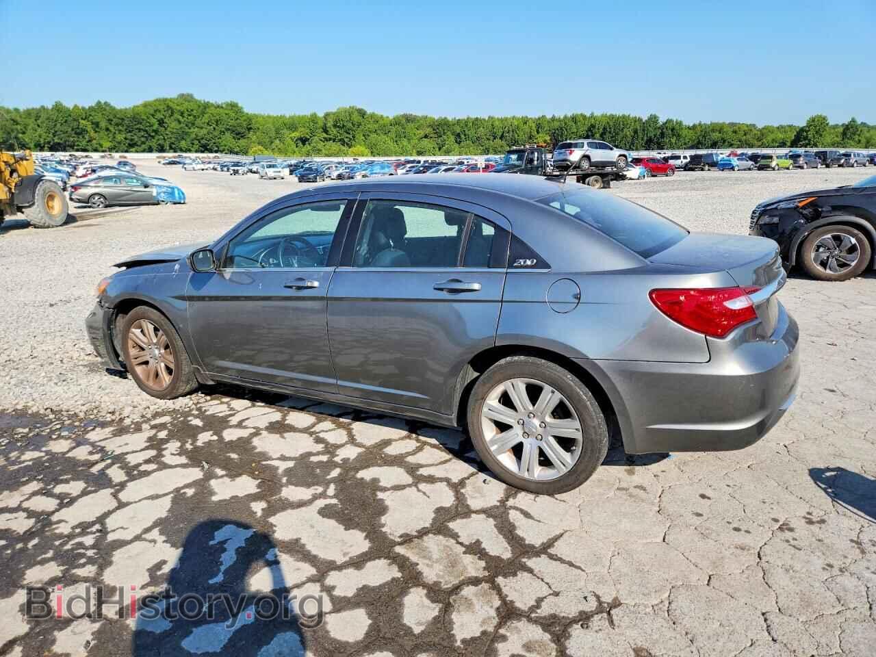 2013 CHRYSLER 200 - VIN: 1C3CCBAB2DN761187 - Photo 2