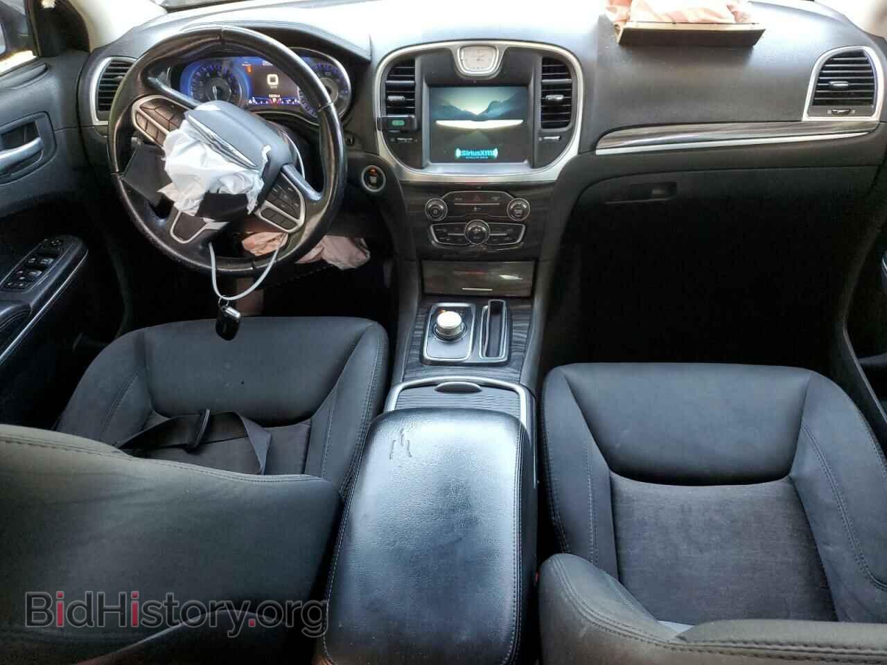 2018 CHRYSLER 300 - VIN: 2C3CCAAG2JH279300 - Фото 8