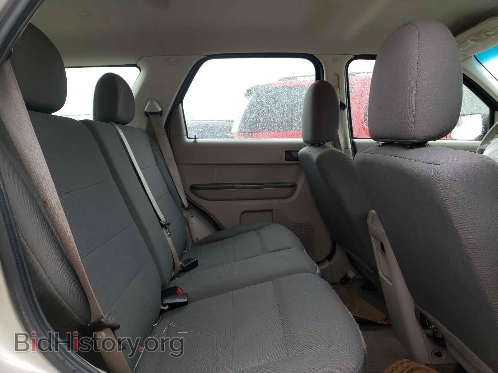 2011 FORD ESCAPE - VIN: 1FMCU0C76BKB13562 - Фото 6