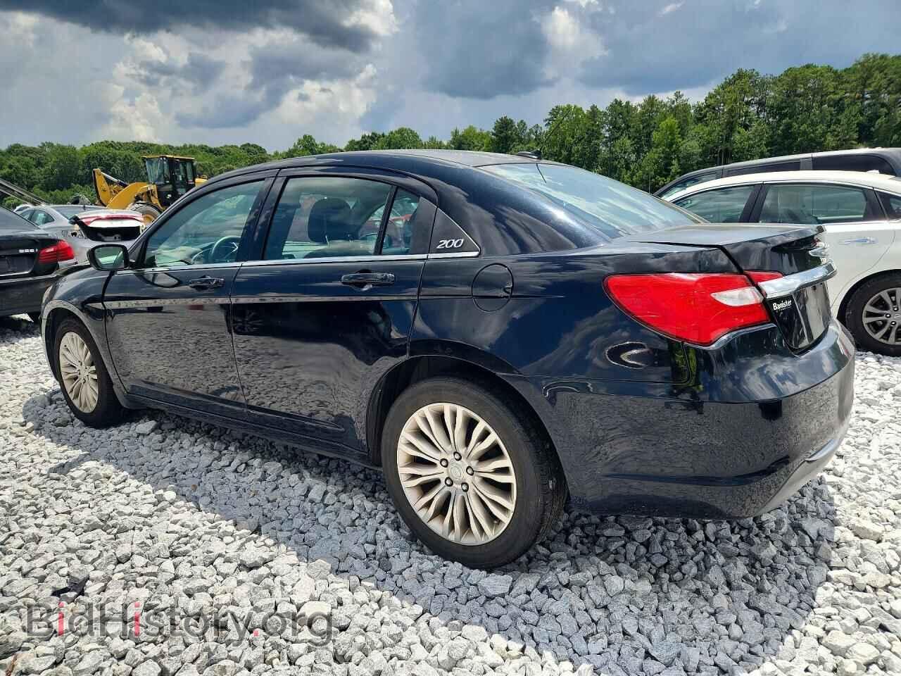 2012 Chrysler 200 (VIN 1C3CCBAB5CN113745) — фото 2 из 12