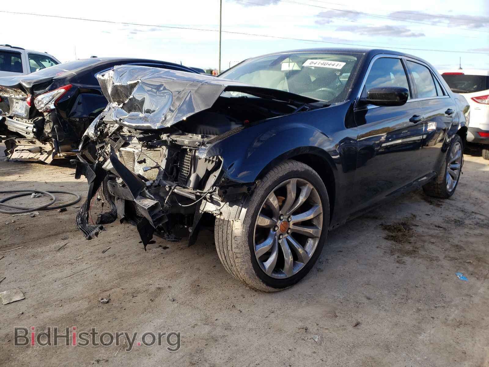 2016 CHRYSLER 300 - VIN: 2C3CCAAG4GH208155 - Фото 2