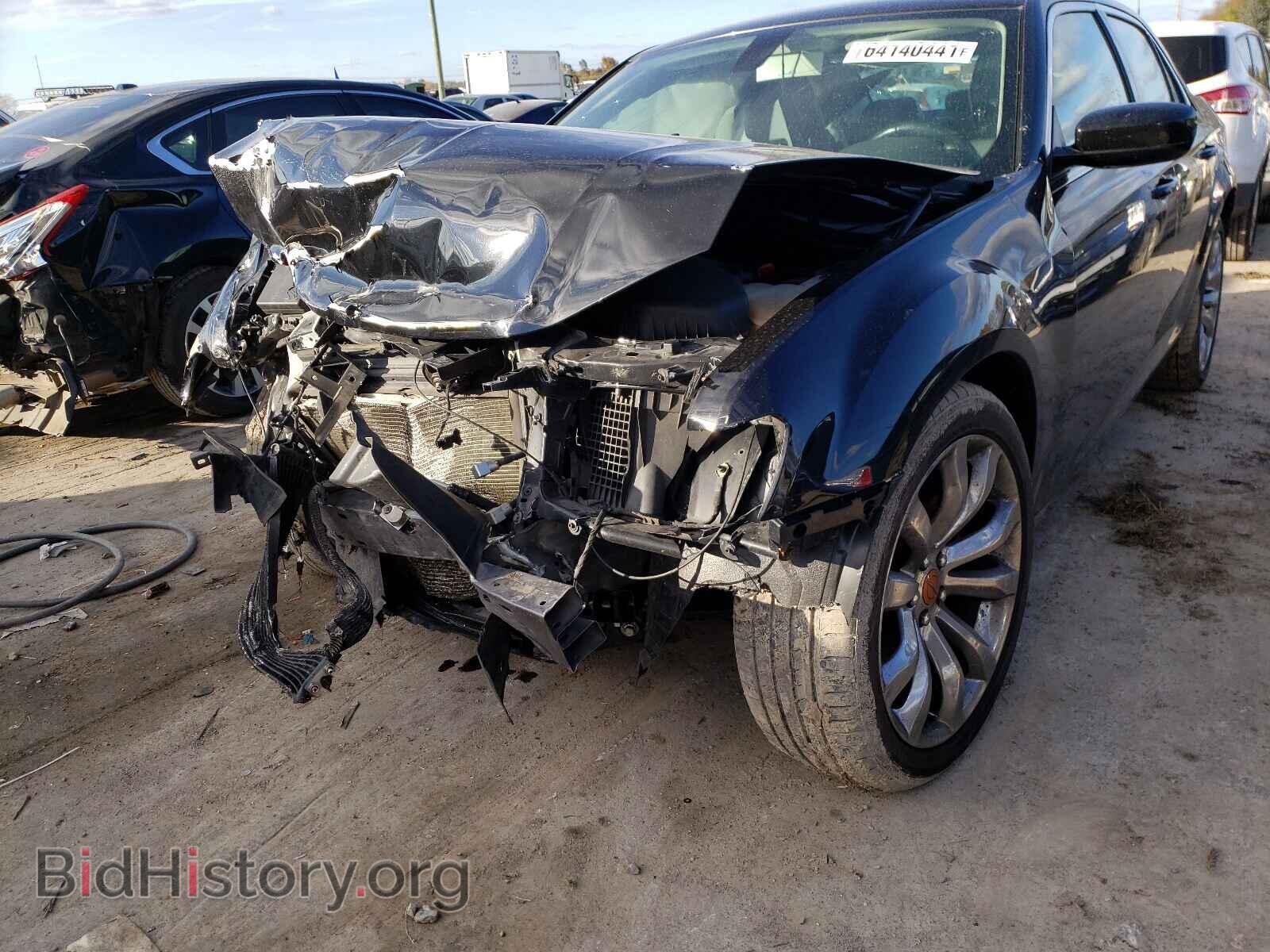 2016 CHRYSLER 300 - VIN: 2C3CCAAG4GH208155 - Фото 9
