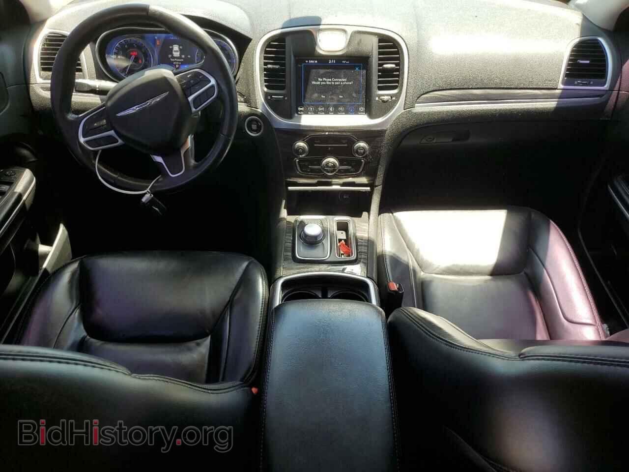 2019 CHRYSLER 300 - VIN: 2C3CCAAG6KH590956 - Фото 8