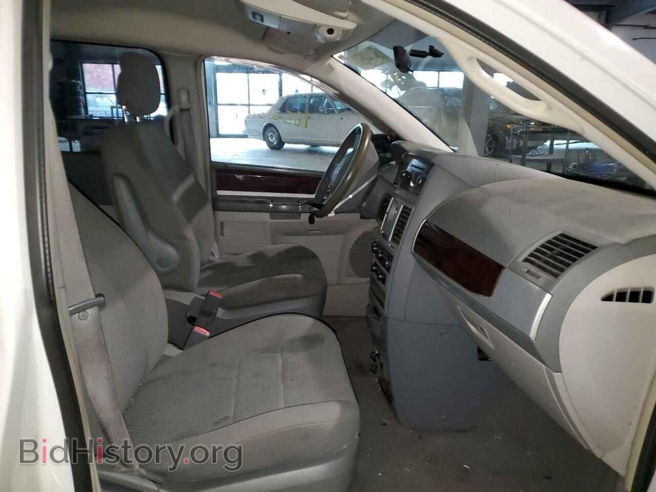2010 CHRYSLER MINIVAN - VIN: 2A4RR5D11AR431946 - Фото 5