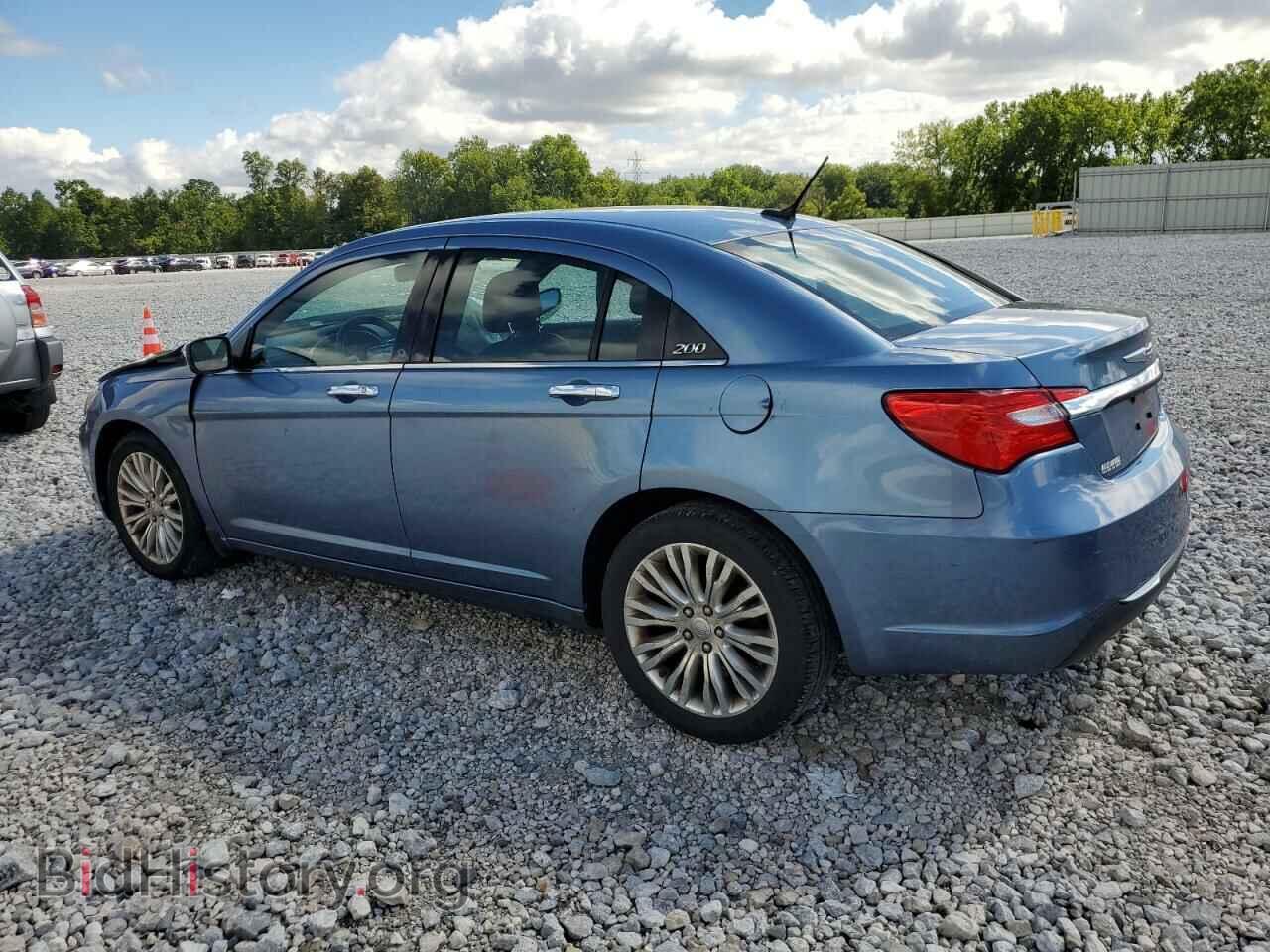 2011 CHRYSLER 200 - VIN: 1C3BC2FG0BN607462 - Фото 2