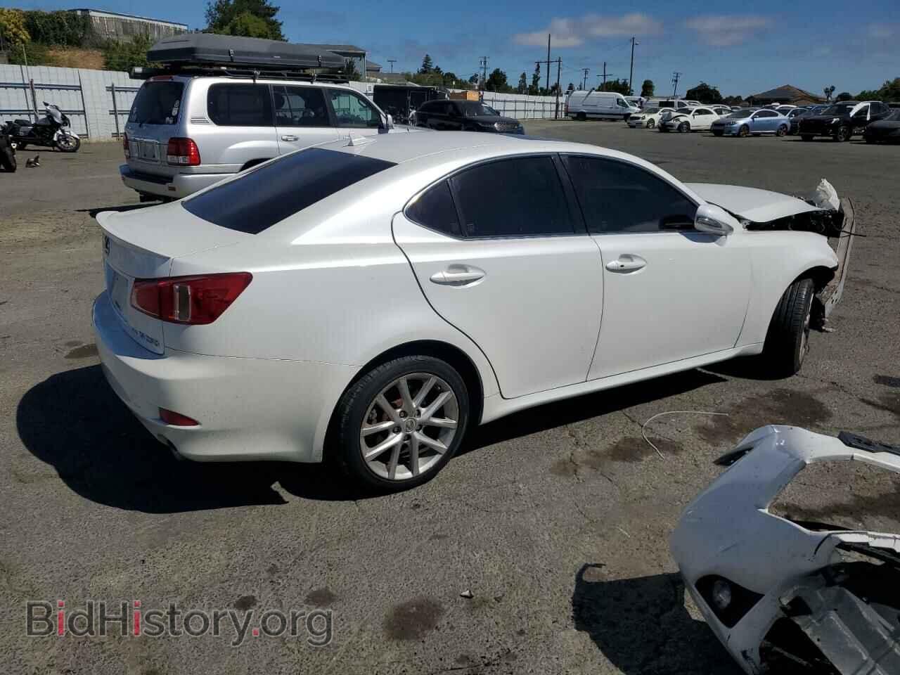 2011 LEXUS IS - VIN: JTHCF5C20B5048799 - Photo 3