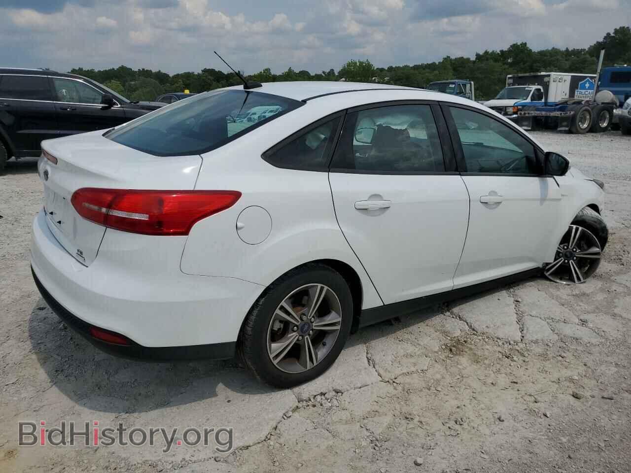 2017 FORD FOCUS - VIN: 1FADP3FE9HL309600 - Фото 3