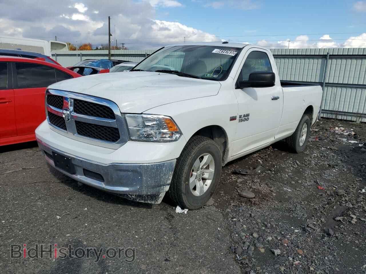 2018 RAM 1500 - VIN: 3C6JR7ET5JG214329 - Фото 2