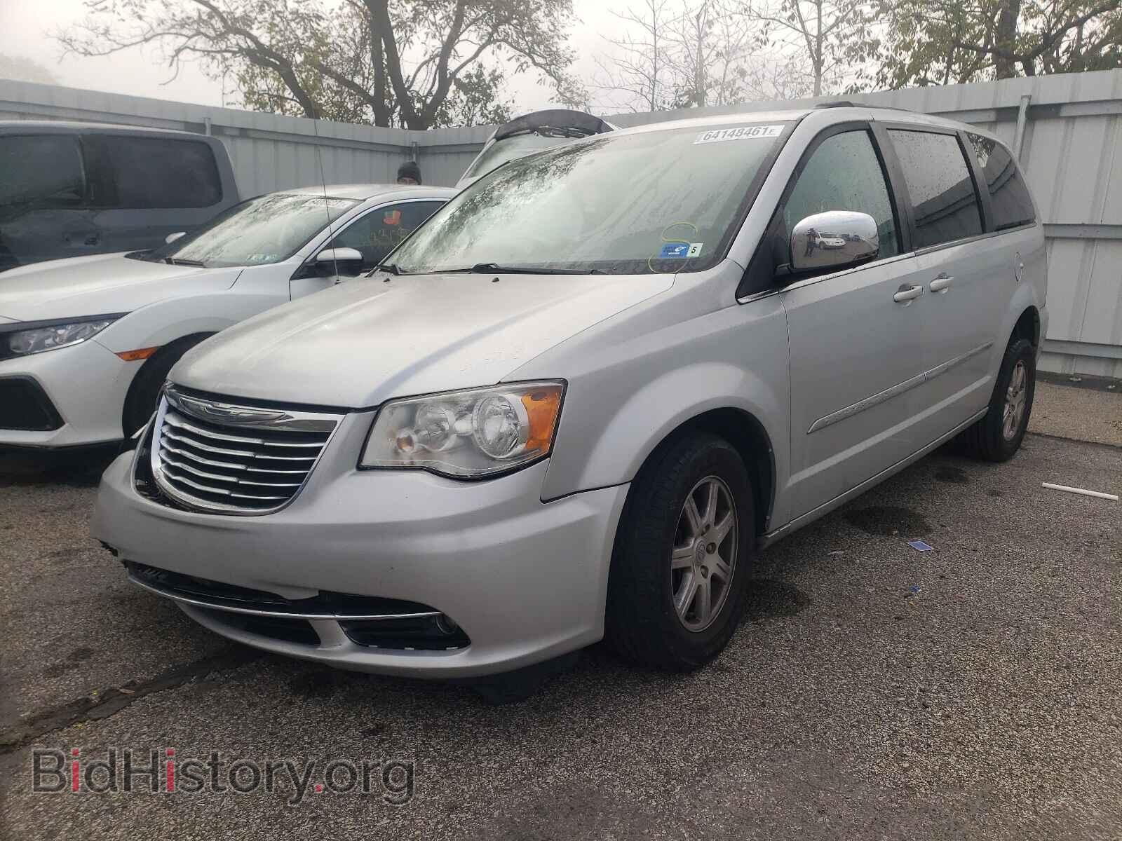 2011 CHRYSLER MINIVAN - VIN: 2A4RR8DG9BR797015 - Фото 2