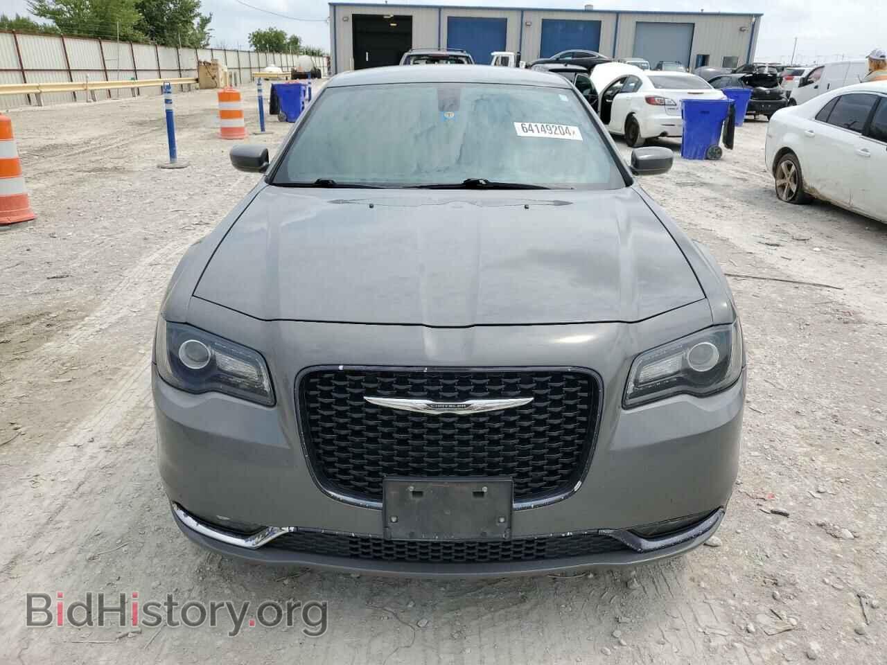 2018 CHRYSLER 300 - VIN: 2C3CCABG5JH283565 - Фото 5