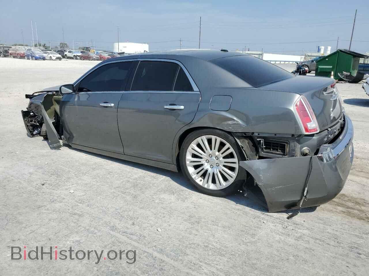2012 CHRYSLER 300 - VIN: 2C3CCAPT6CH311852 - Фото 2