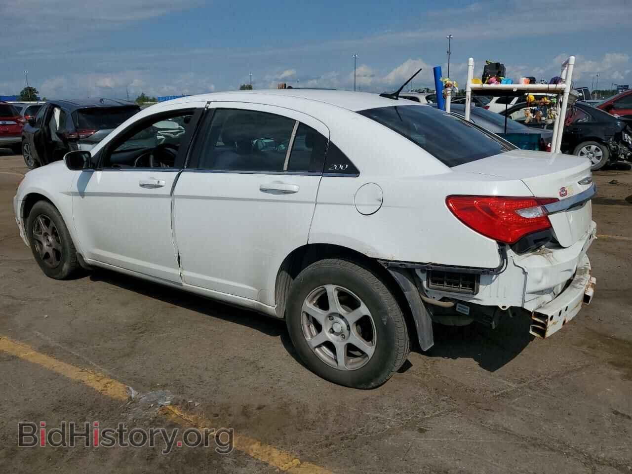 2012 CHRYSLER 200 - VIN: 1C3CCBAB5CN267839 - Фото 2