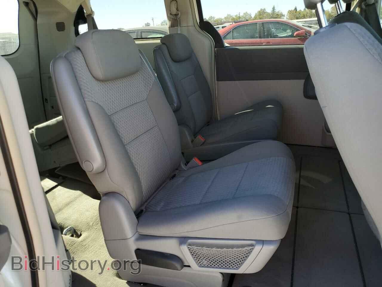 2010 CHRYSLER MINIVAN - VIN: 2A4RR5D1XAR491613 - Photo 6