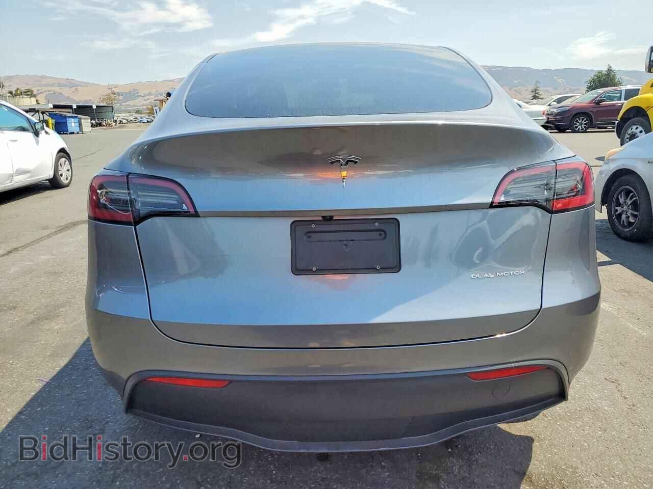 2025 TESLA MODEL Y - VIN: 7SAYGDEE0SF308075 - Photo 6