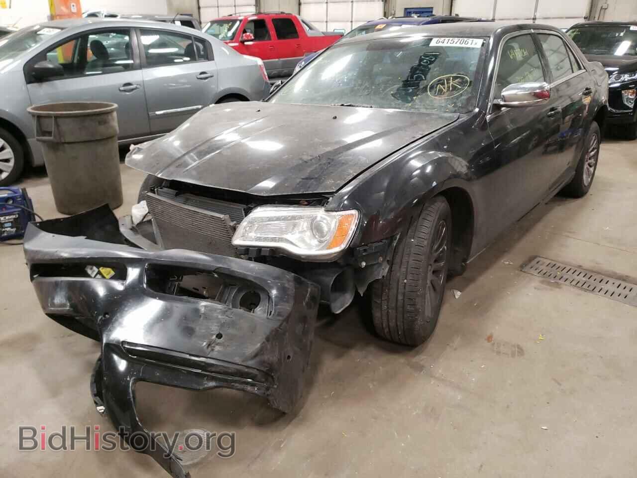2013 CHRYSLER 300 - VIN: 2C3CCAAG8DH508048 - Фото 2