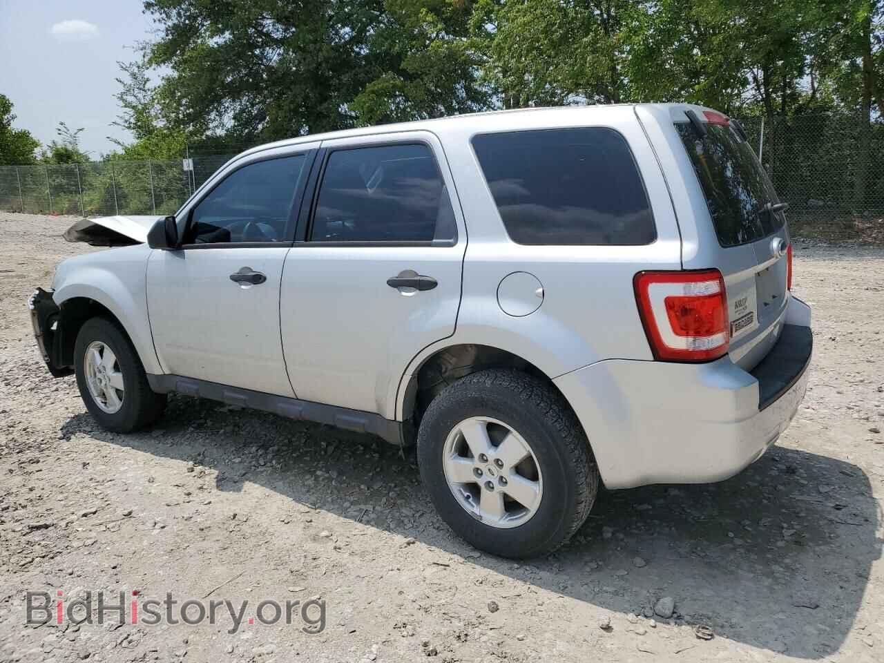 2011 FORD ESCAPE - VIN: 1FMCU0C76BKA61320 - Фото 2