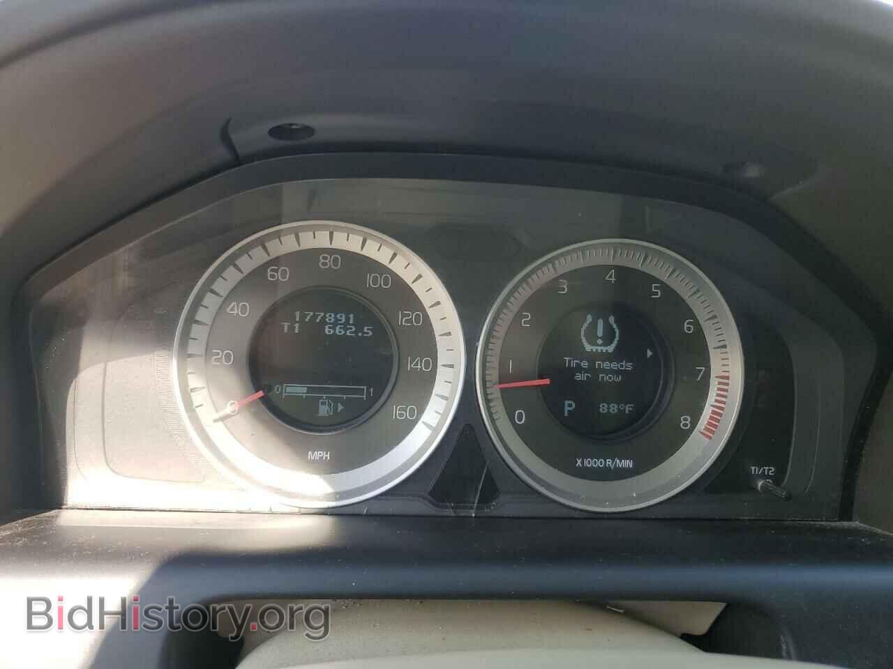 2012 VOLVO XC60 - VIN: YV4940DL2C2283331 - Фото 9