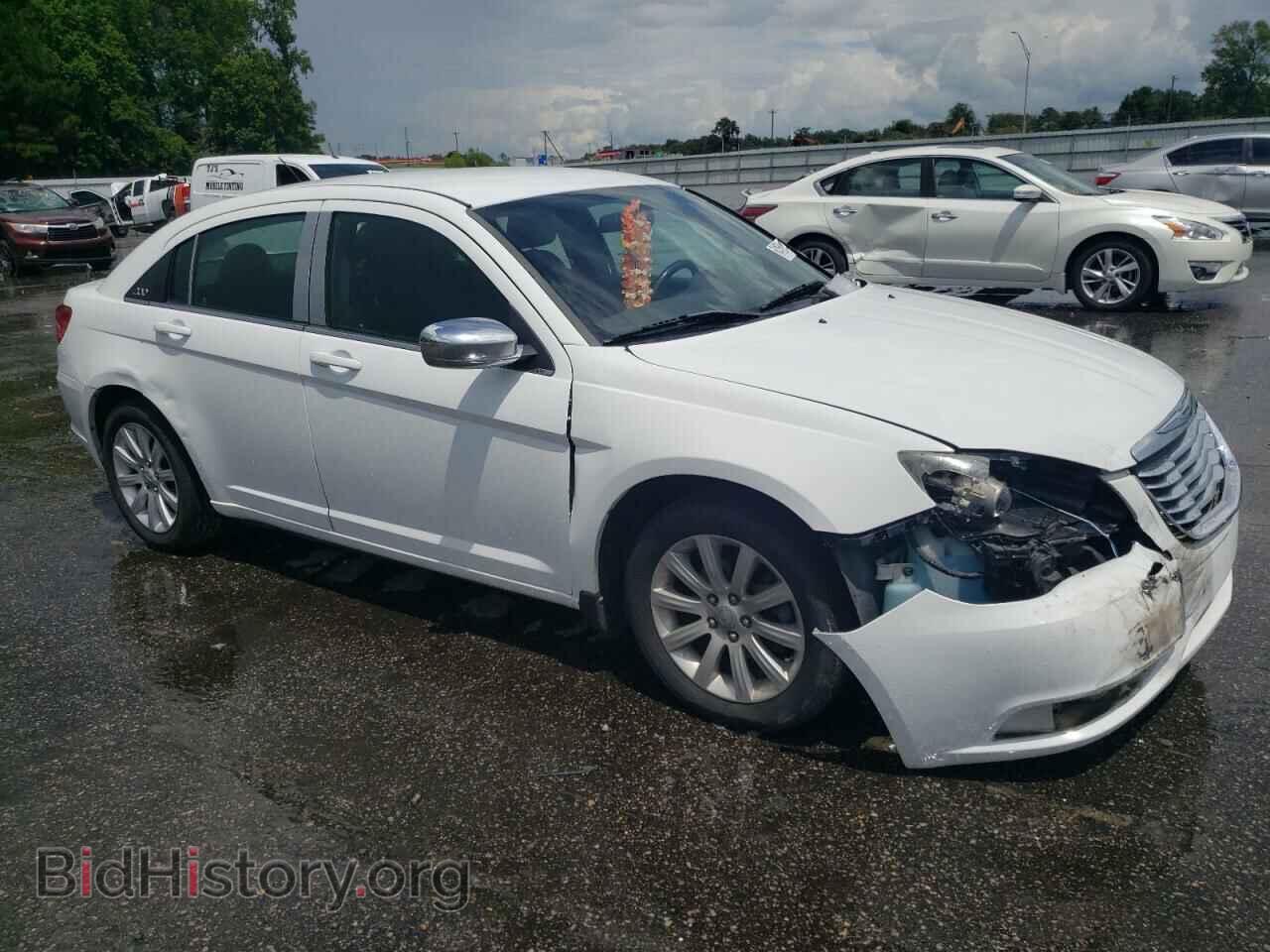 2011 CHRYSLER 200 - VIN: 1C3BC1FB9BN589946 - Фото 4