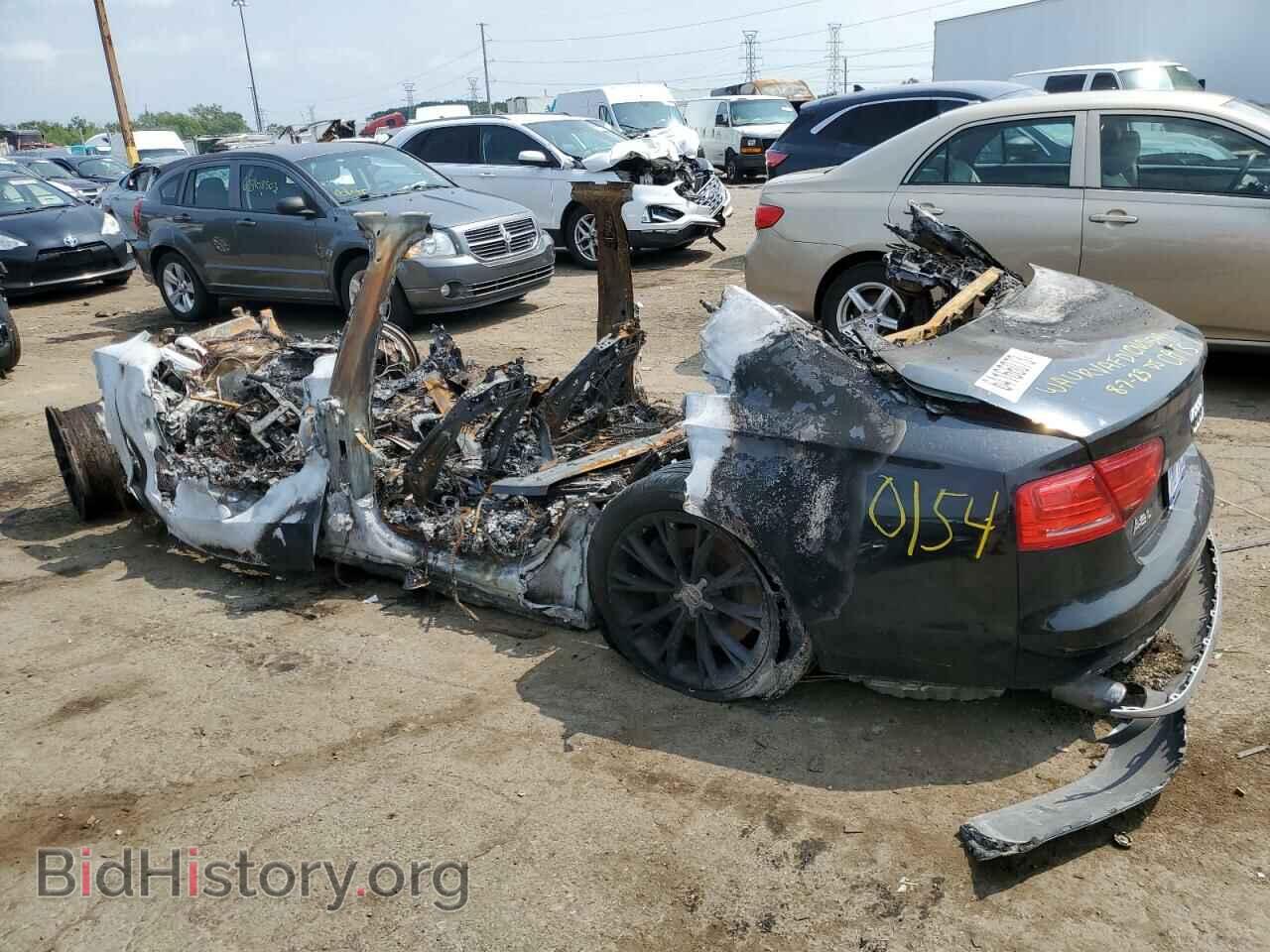2012 AUDI A8 - VIN: WAURVAFD1CN015491 - Фото 2