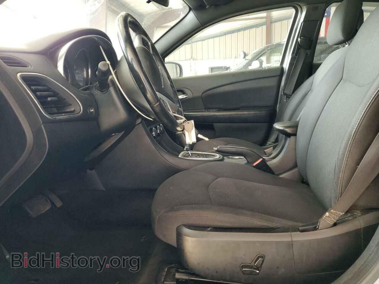 2014 CHRYSLER 200 - VIN: 1C3CCBBG4EN106704 - Фото 7